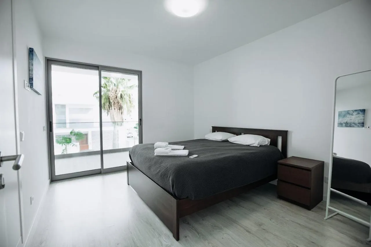 Villa In Albufeira With Private Swimming Pool For 8 People